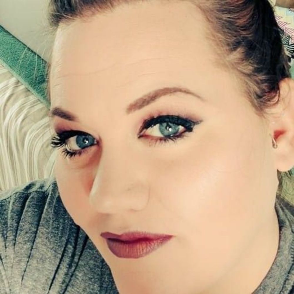 Meet your Posher, Alisha